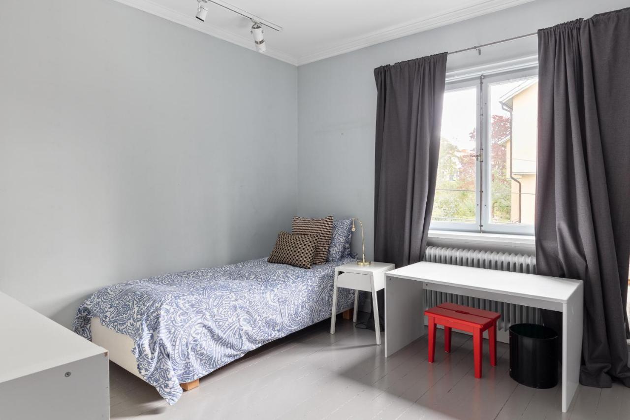 Fantastic 4 Bedroom Home In Bromma With Everything Stockholm Exteriör bild