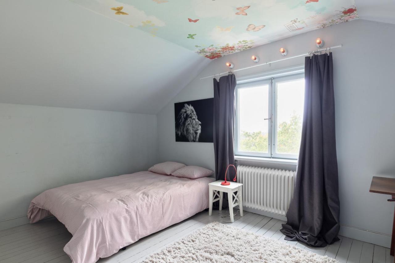 Fantastic 4 Bedroom Home In Bromma With Everything Stockholm Exteriör bild