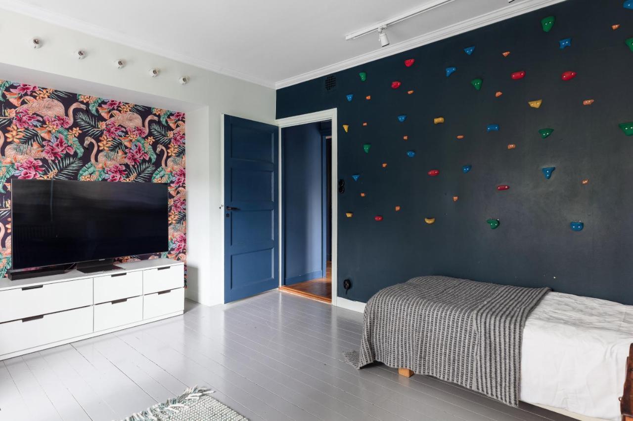 Fantastic 4 Bedroom Home In Bromma With Everything Stockholm Exteriör bild